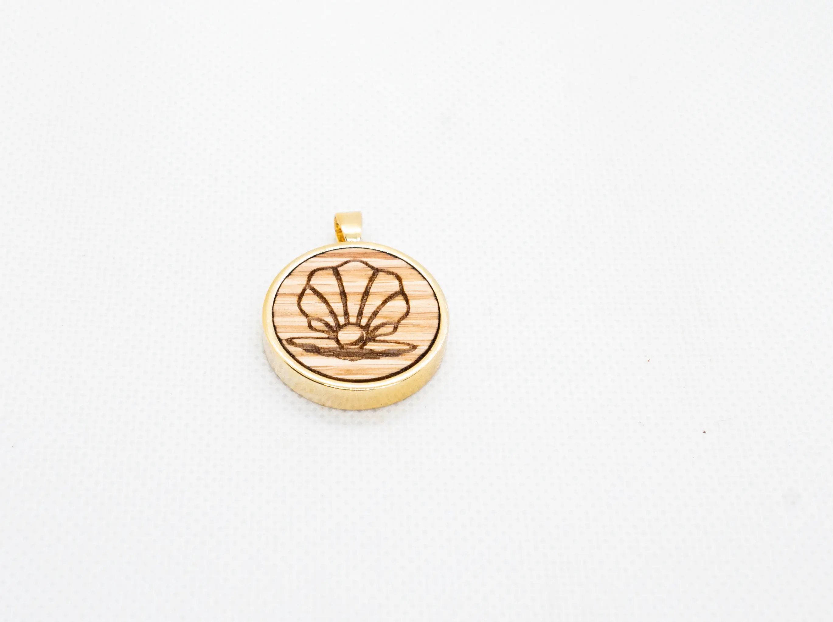 Pearl II Wood Pendant